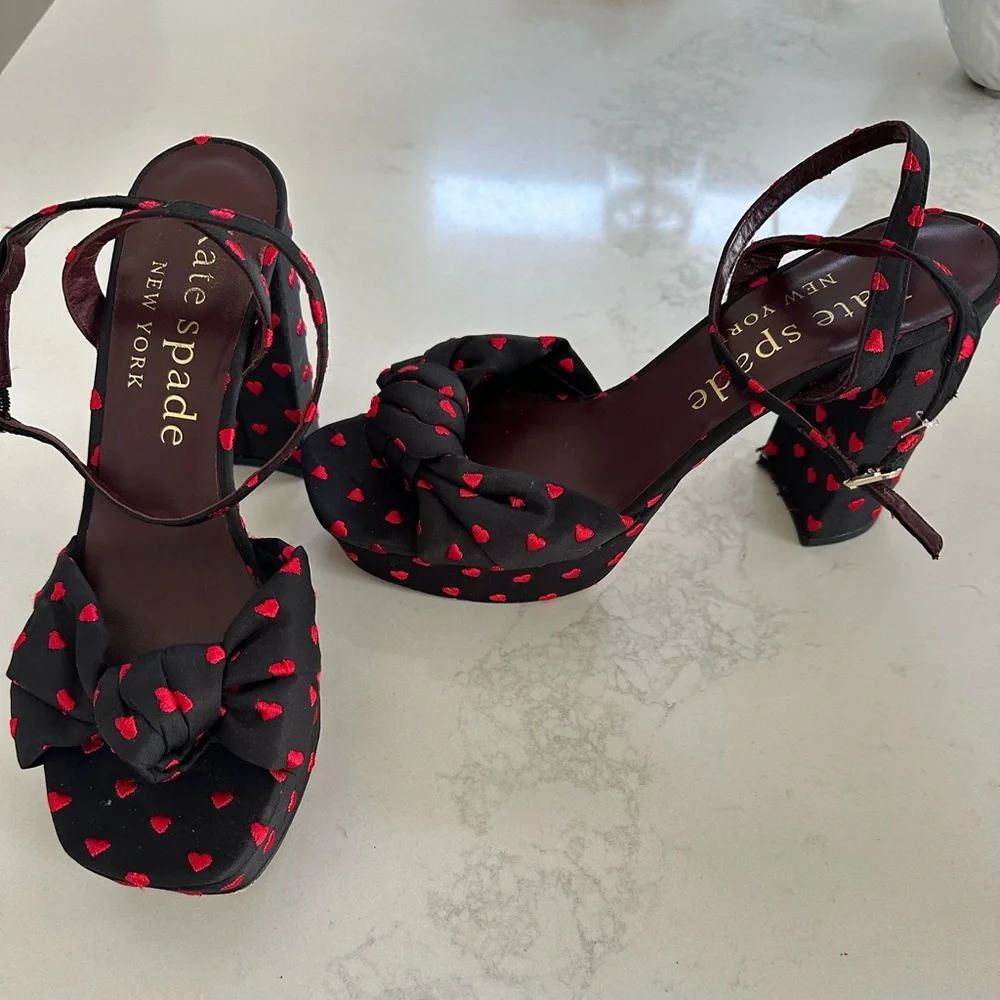 Kate Spade heart polka dot platforms in size 9